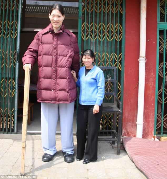 Tall girls in the world Angela Summers